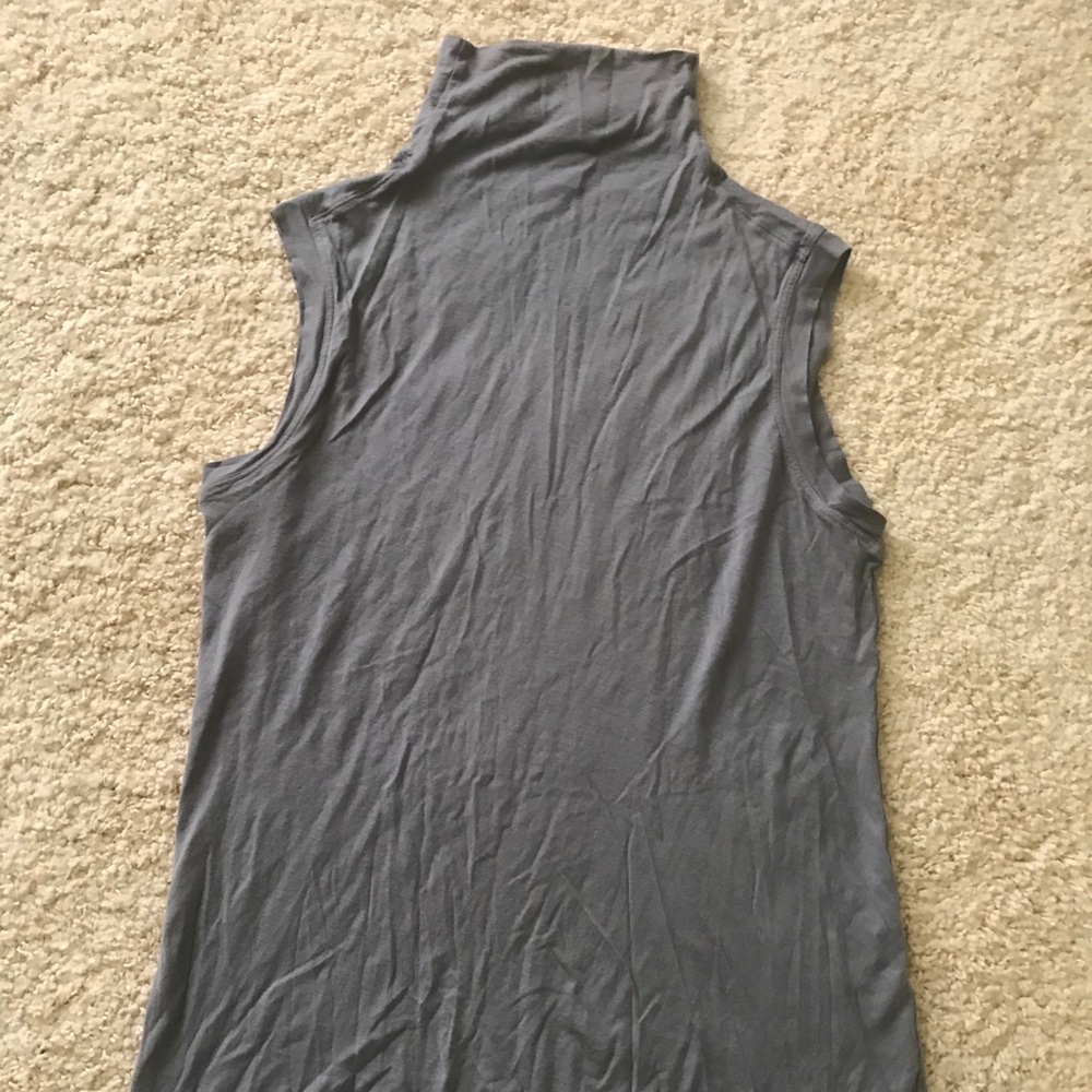 Lululemon turtleneck tank top